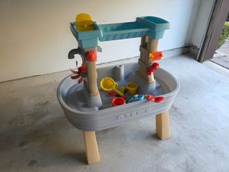 Step 2 Kids Water Table with Accessories