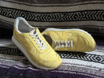 Dolce Vita Sneakers