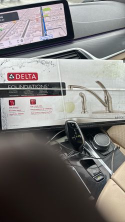 Delta Foundation Single Handle Kitchen Faucet
