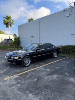 2001 BMW 740