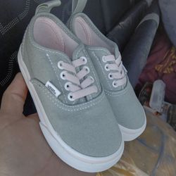 Kids vans shoes
