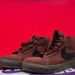 Nike SB Zoom Blazer 8.5 Womens