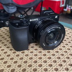 Sony Alpha 6100 Mirrorless Camera With 16-50mm Lens