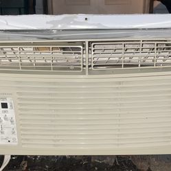Frigidaire AC Window Unit 6500 BTU 