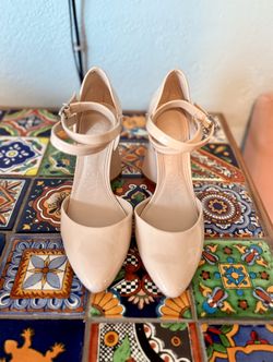 Gianni Bini Nude Patent Block Heels - Size 7.5