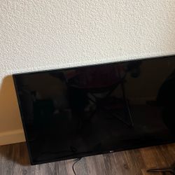 LG TV 36”