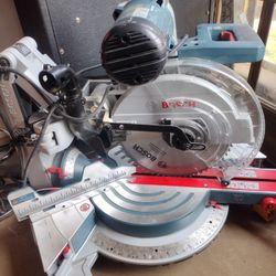 Bosch 12" Dual Bevel Sliding Miter Saw 400
