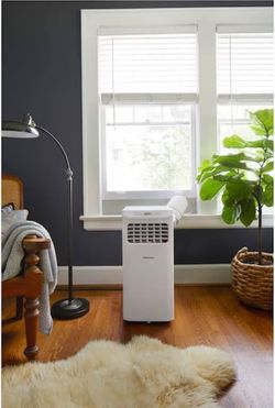 Hisense AP0625CR1W 6,000 BTU Portable Air Conditioner with Remote Control, 3-in-1 AC, Fan & Dehumidifier, Cools Rooms up to 250 sq. ft.