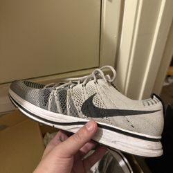 Nike Flyknit Trainer Pale Grey Size 8 Mens