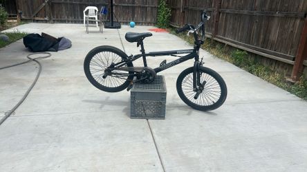 Mongoose pedal bike pedals good nothing wrong with it