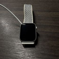 Apple Watch SE2