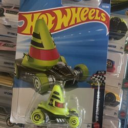 Hot Wheels Cone Shaker Treasure Hunt