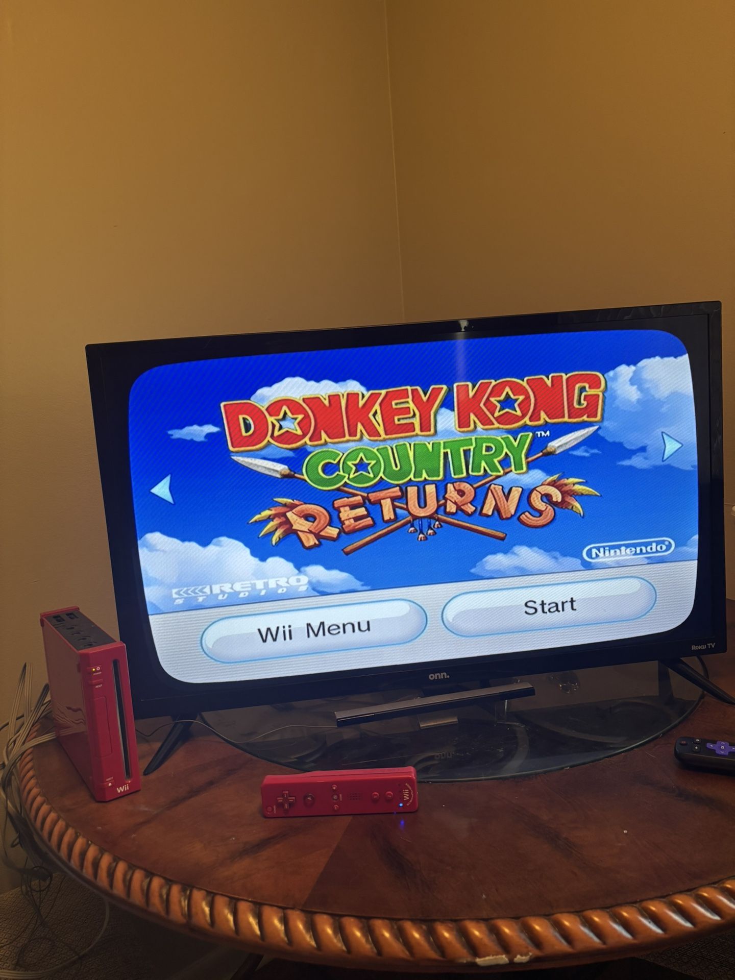 Nintendo Wii And Donkey Kong Game And Television