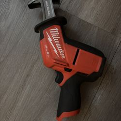 Milwaukee M12 Fuel Hackzall