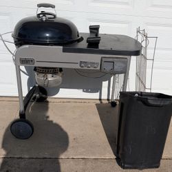Weber Kettle Charcoal Grill 22in Performer Deluxe With Gas Assist 