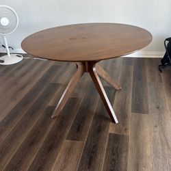 Dinning Table 