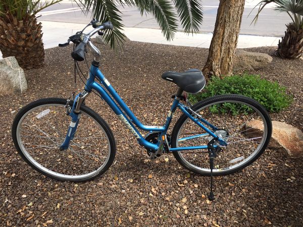 diamondback hybrid bike womens