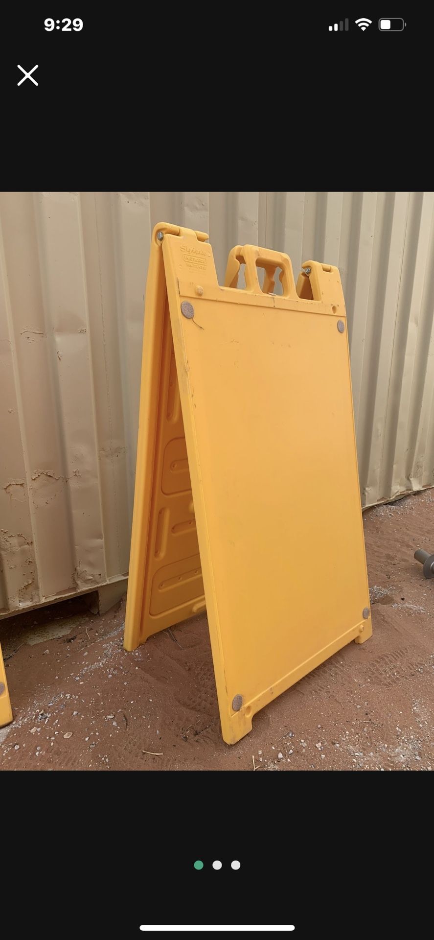 BUSINESS BIG A SIGNS