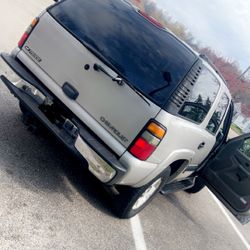 2004 Chevrolet Tahoe
