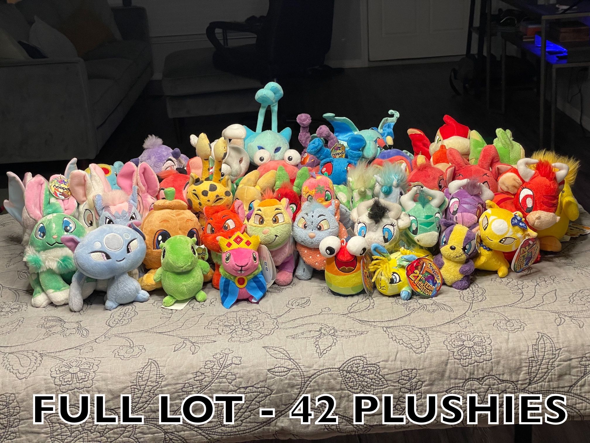 Neopets Plushies (Vintage) - GREAT CONDITION