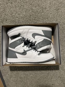 Air Jordan 1 Retro High OG ‘Stealth’