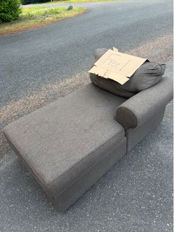 FREE Chaise Lounge