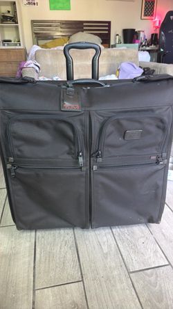 Men’s Tumi Luggage
