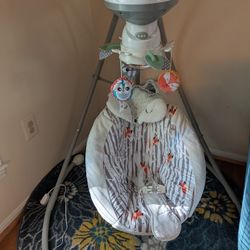 Fisher-Price Peek-a-boo Fox Cradle 'n Swing