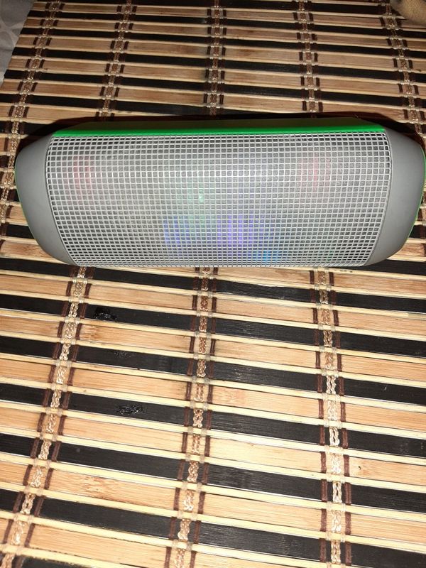 Pom gear bluetooth led speaker green for Sale in Vista, CA OfferUp