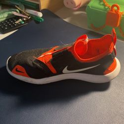 Nike Boy Size 3