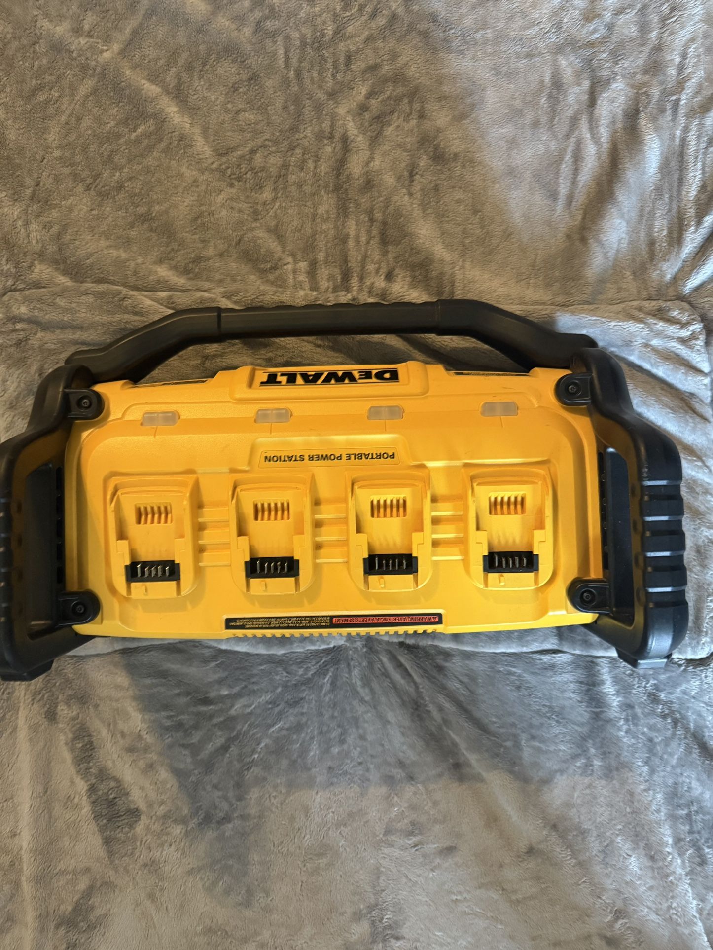 DEWALT 1800 Watt Portable Power Station and 20V/60V MAX Lithium-Ion Battery Charger