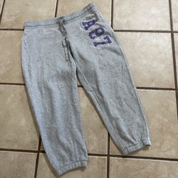 Woman’s Ankle Length Joggers Size Medium Aeropostale 