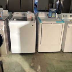 White Samsung Washer And Dryer Set ULF46