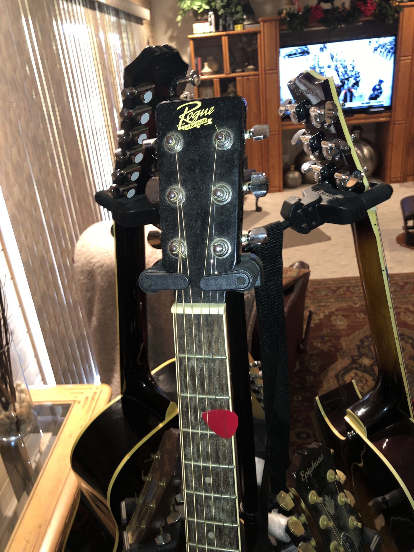 Rogue Guitar