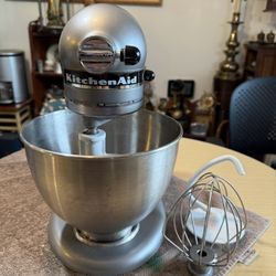 KitchenAid KSM75SL Classic Plus Series 4.5 Quart Tilt-Head Stand Mixer Silver