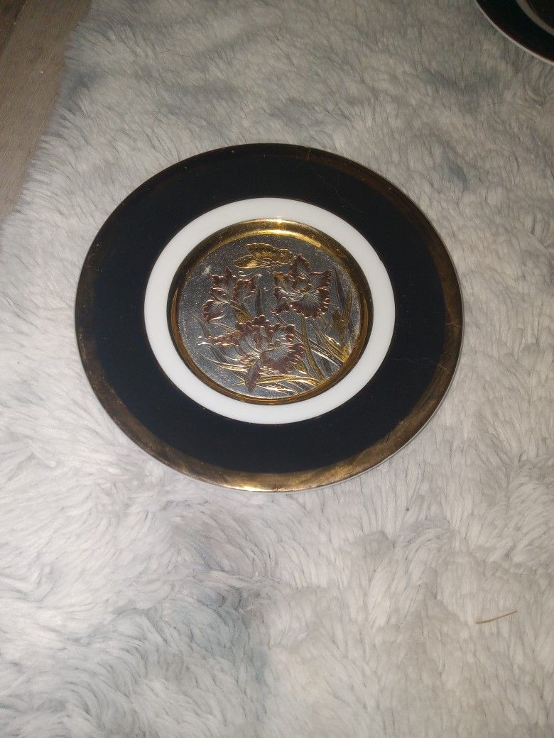 Vintage Chokin 24K gold trim plate Iris flowers and butterflies