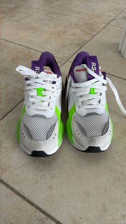 Puma sneakers worn once