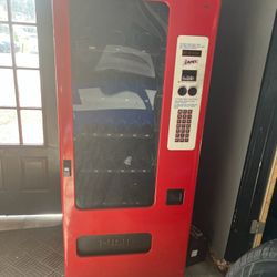 Lance vending Machine 