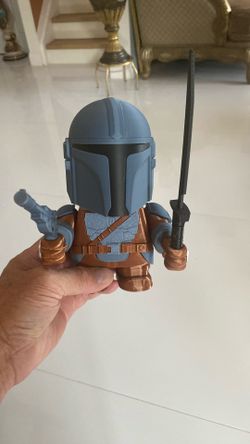 3D Mandalorian Warrior Figure – Dual Weapons – Collectible Decor