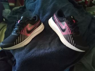 Nike womens shoes