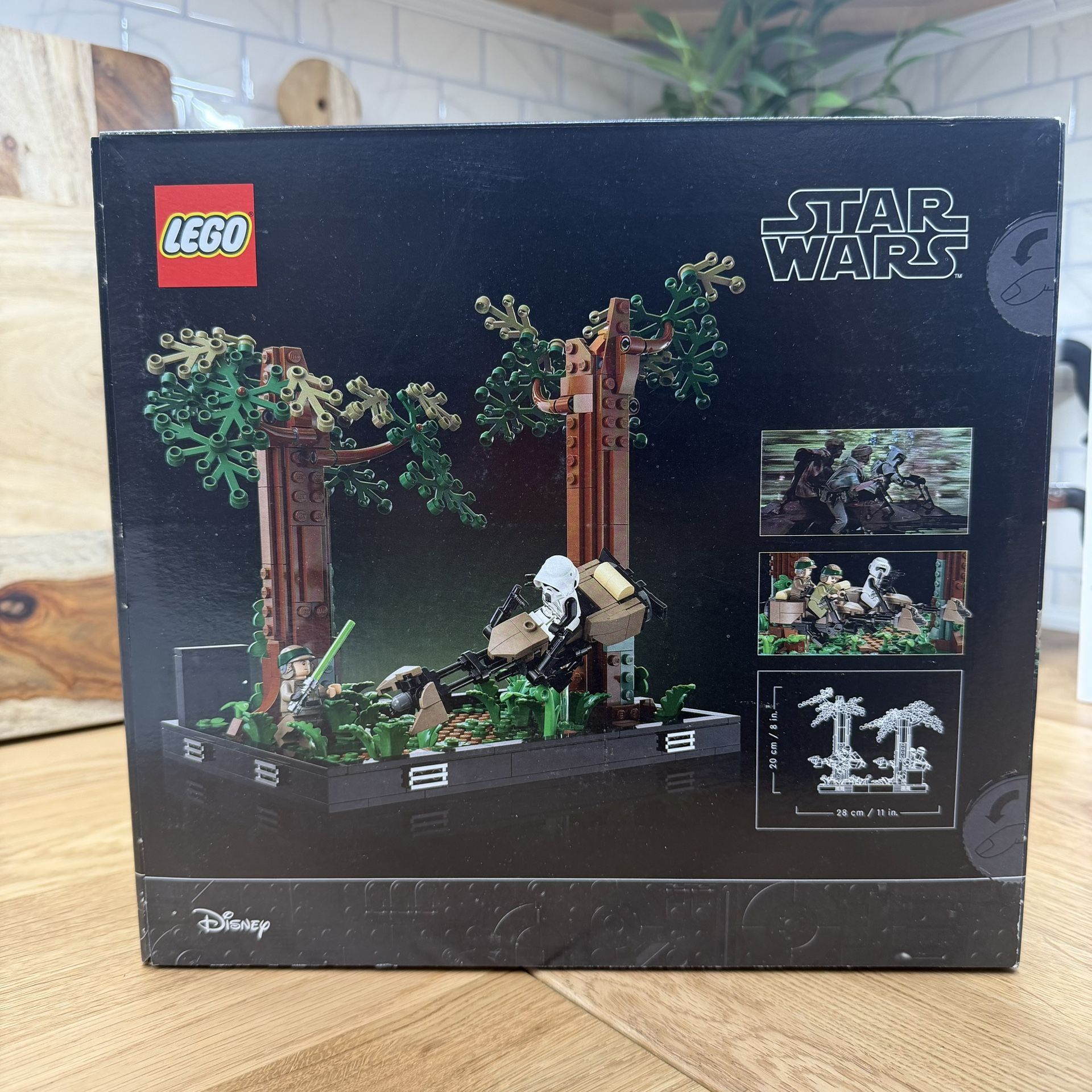 LEGO Star Wars Endor Speeder Chase New