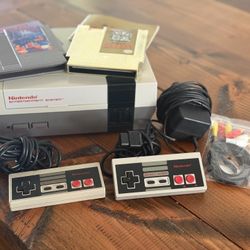 Original NES + 2 Controllers + Zelda And Tetris