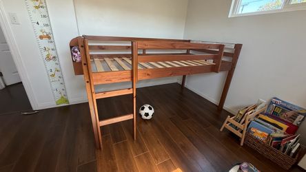 Wood Kids Loft Bed with Ladder