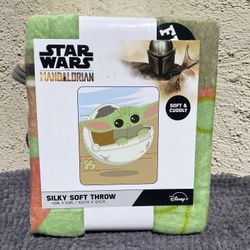 Star Wars Mandalorian Throw Blanket..