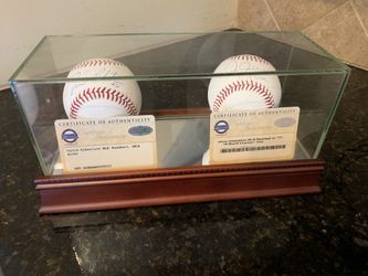 (2) Authentic MLB Yankees Autographed Balls w/Glass Case