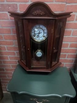 Beautiful Vintage Clock 