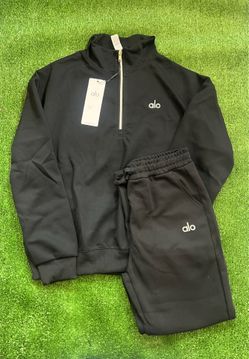 Alo Black Quarter-Zip & Jogger Set