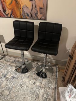 2 Bar Stools