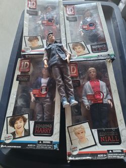 One Direction singing dolls.