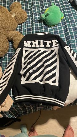 Off-white sweater medium